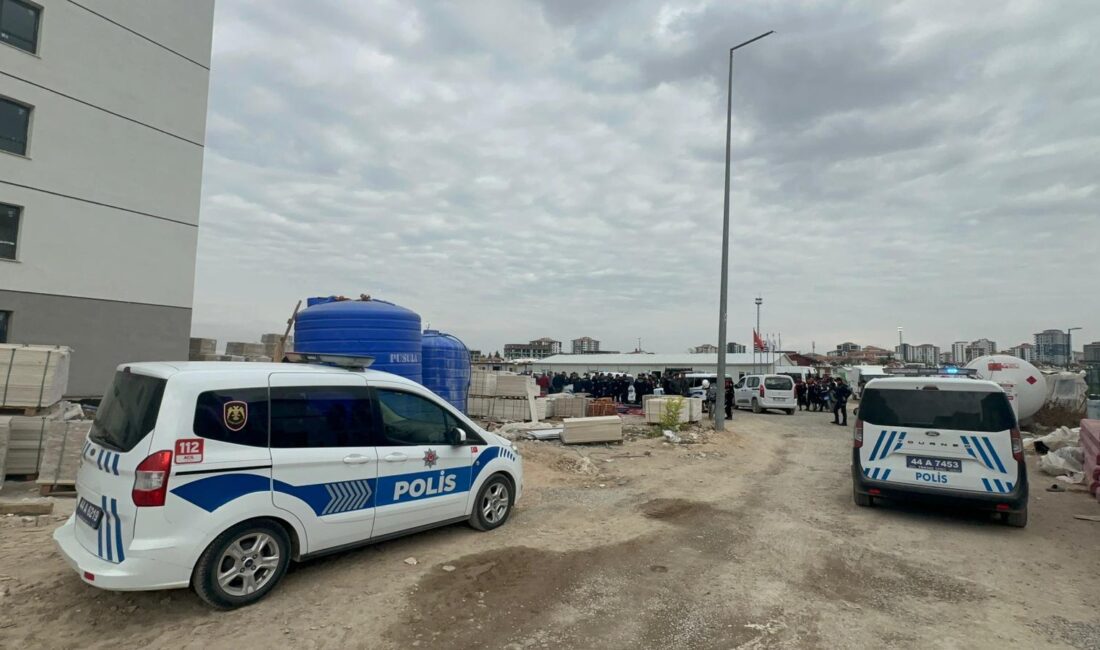 Saat 11.30 sıralarında meydana gelen olayda, Bostanbaşı Mahallesi’ndeki bir inşaat