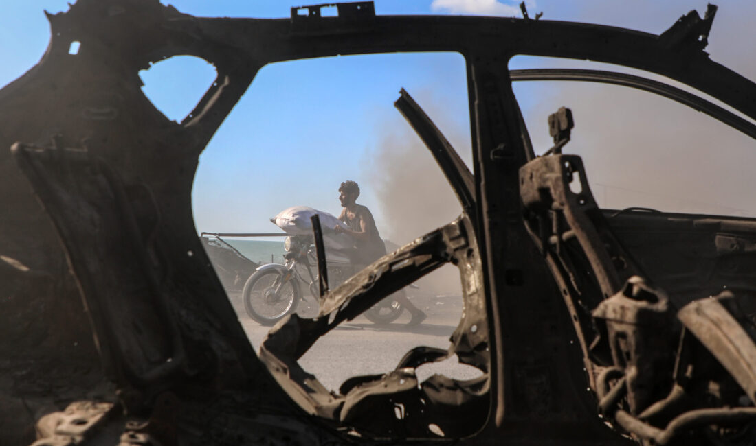 Gazze kentinin doğusundaki Zeytun Mahallesi’nde, İsrail ordusunun çekildiği “sarı hat”