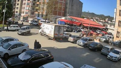 Kaza, öğle saatlerinde Ordu Ünye’nin Liseler Mahallesi’nde meydana geldi. Gıda