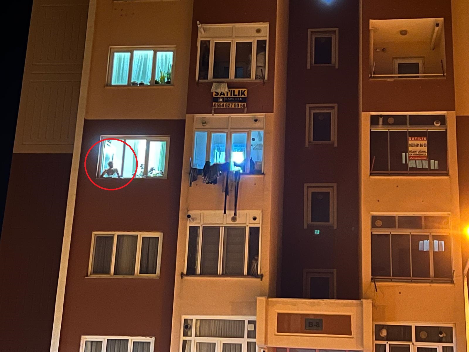 Kayınpederini bıçakla yaraladı, eşi şikayetçi oldu