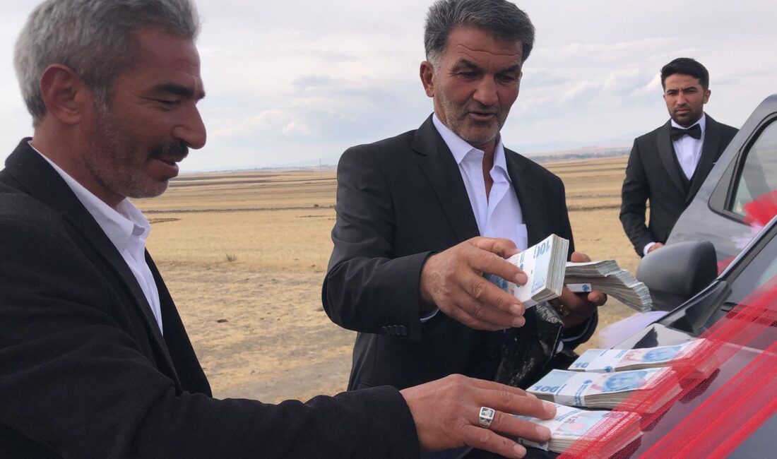 Kars’ın Arpaçay ilçesine bağlı Tomarlı köyünde Muhtar Yücer Güler, köydeki