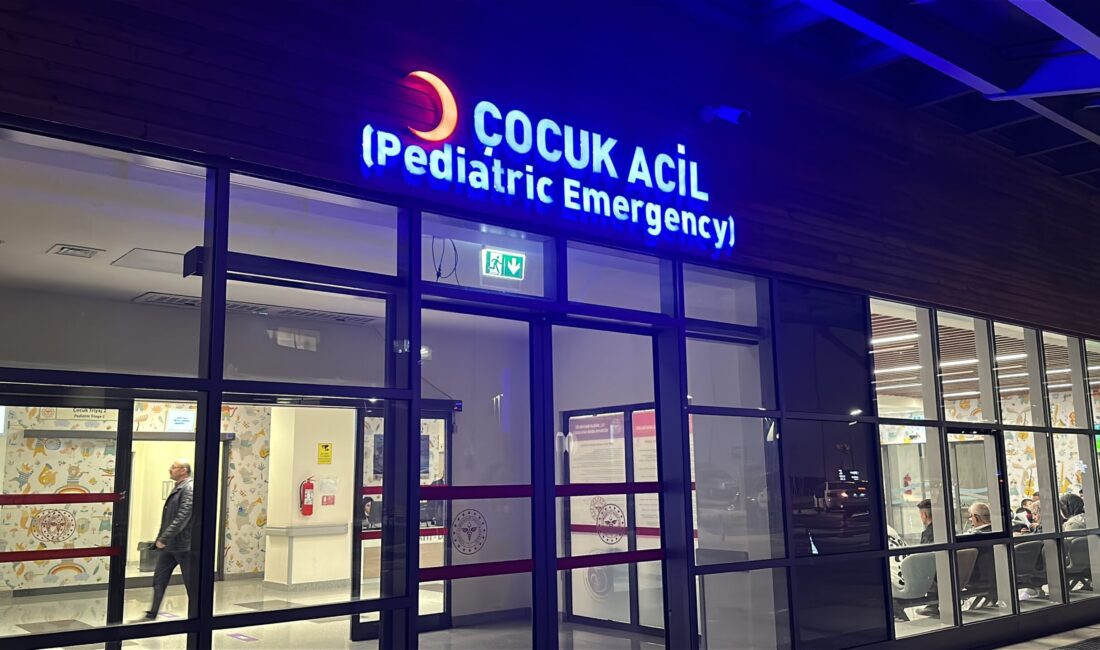 Muğla’dan Eskişehir’e düzenlenen okul gezisinin dönüşünde lise öğrencilerini taşıyan otobüs,