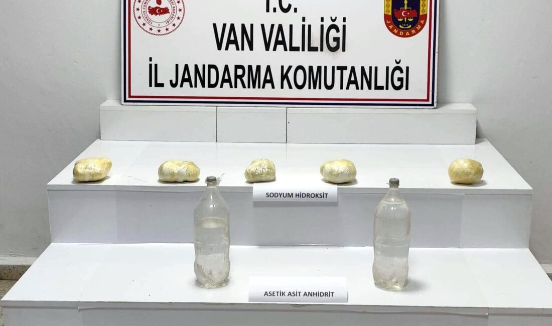 Van’ın Başkale ilçesi’nde Güvenlik güçleri, kırsal alanda yasa dışı madde