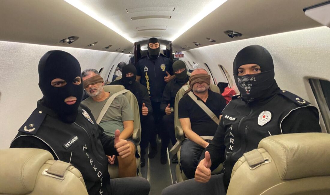 İçişleri Bakanı Ali Yerlikaya, uluslararası düzeyde aranan iki önemli suçlunun