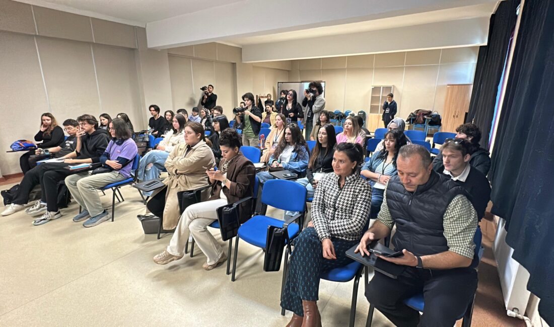 Festival kapsamında Afyon Kocatepe Üniversitesi Güzel Sanatlar Fakültesi’nde kısa film