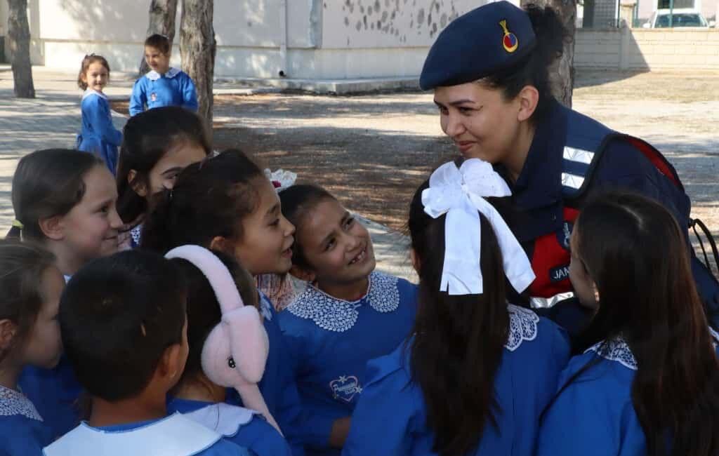 Toplam 37 vatandaşa, “Kadına El Kalkamaz” ve KADES uygulaması hakkında