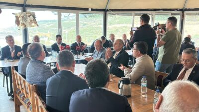 Toplantının açılışında söz alan protokol üyeleri, oturumun Taşoluk’ta yapılmasından duydukları