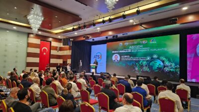 Antalya Ticaret ve Sanayi Odası Konferans Salonu’nda gerçekleştirilen toplantının konuşmacıları;