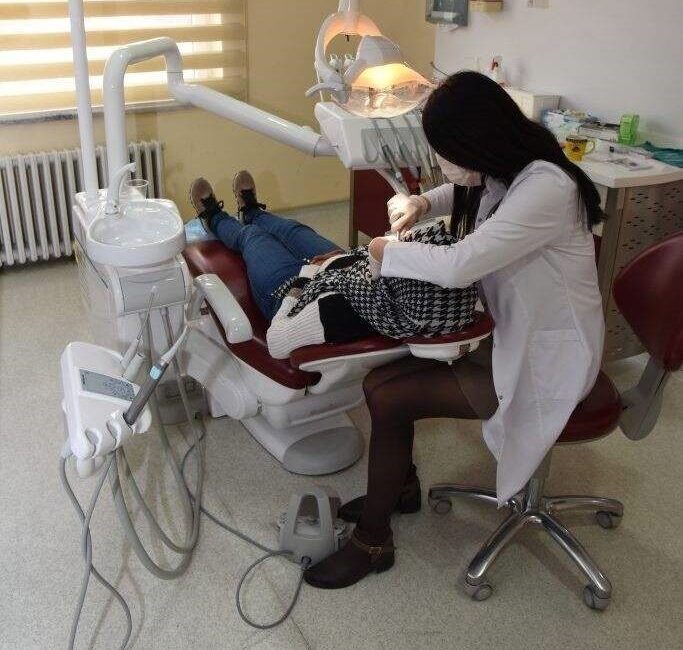 AFSÜ Ağız ve Diş Sağlığı Uygulama ve Araştırma Merkezi (ADSUAM)