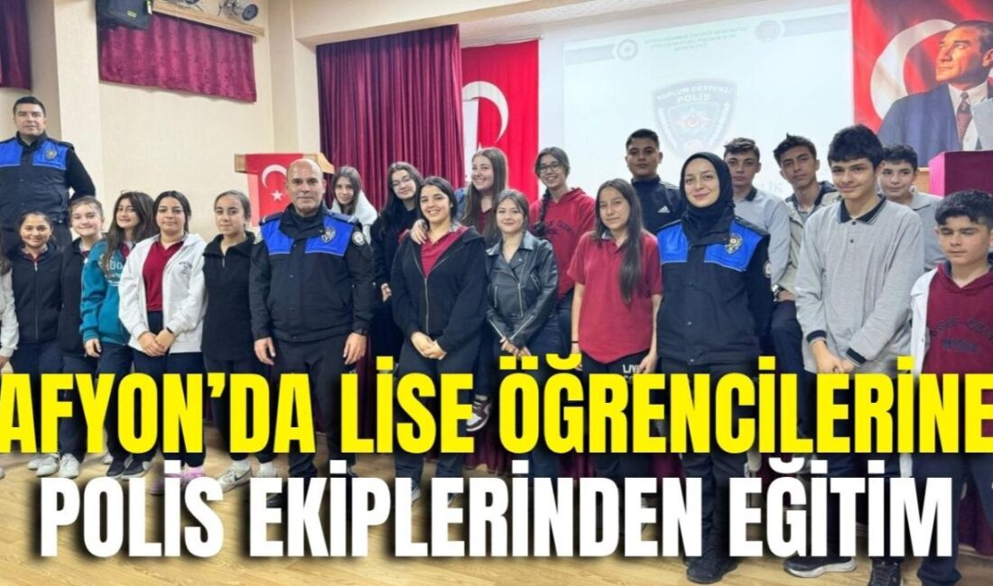 Afyonkarahisar İl Emniyet Müdürlüğü ekipleri, öğrencileri bilinçlendirmeye yönelik çalışmalarını sürdürüyor.