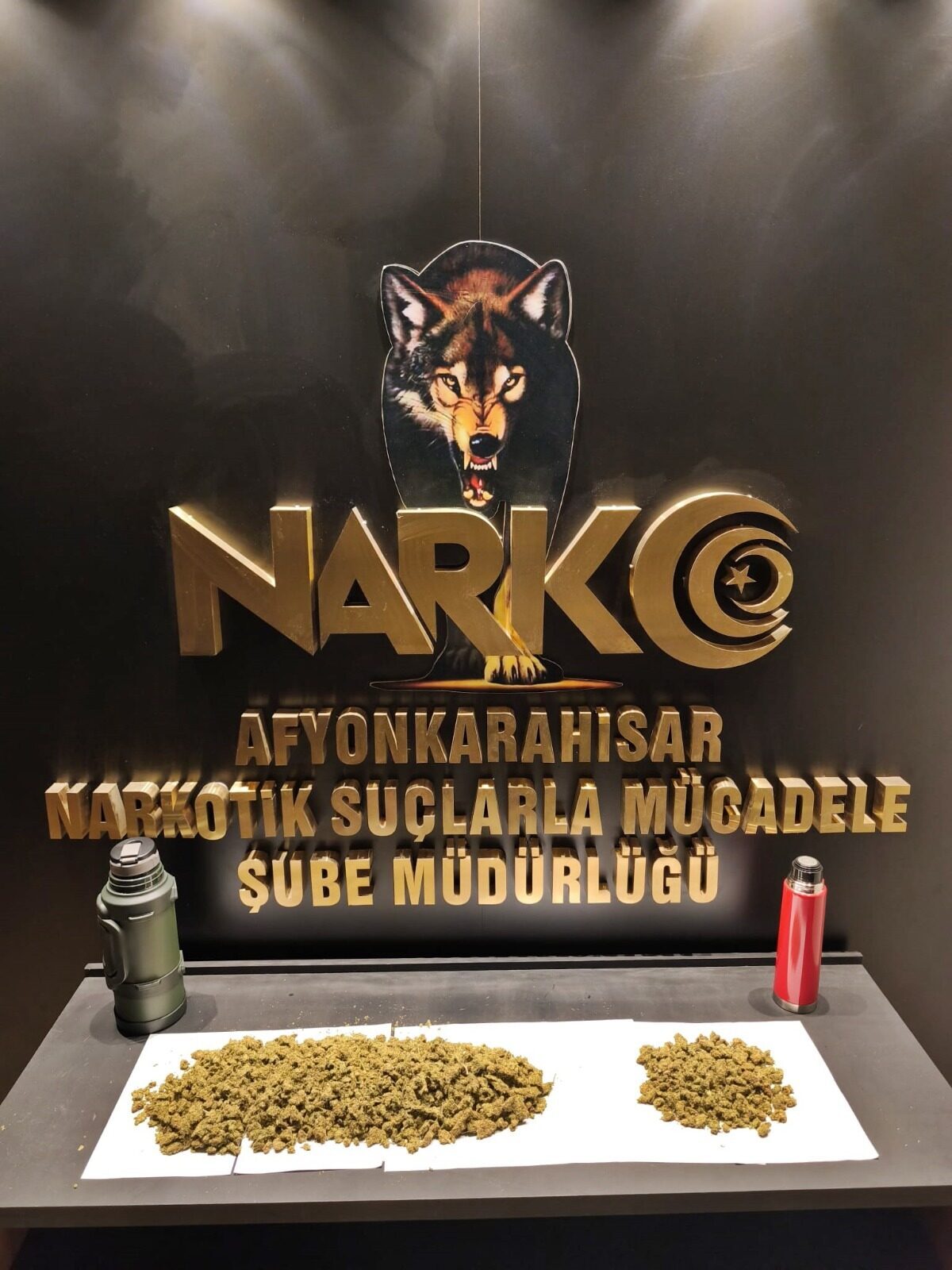 AFYONKARAHİSAR (AA) – Afyonkarahisar'da şantaj, yağma ve tefecilik operasyonunda 3