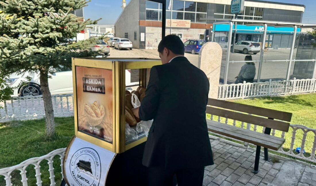 AFYONKARAHİSAR (AA) – Afyonkarahisar'da bir muhtar, ihtiyaç sahipleri için "askıda