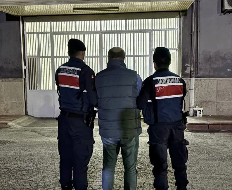 AFYONKARAHİSAR (AA) – Afyonkarahisar'ın Sandıklı ilçesinde düğünlerde havaya silah atılmasına