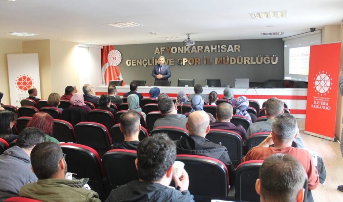 AFYONKARAHİSAR (AA) – Afyonkarahisar'da dezenformasyonla mücadele bağlamında dijital medya okuryazarlığı