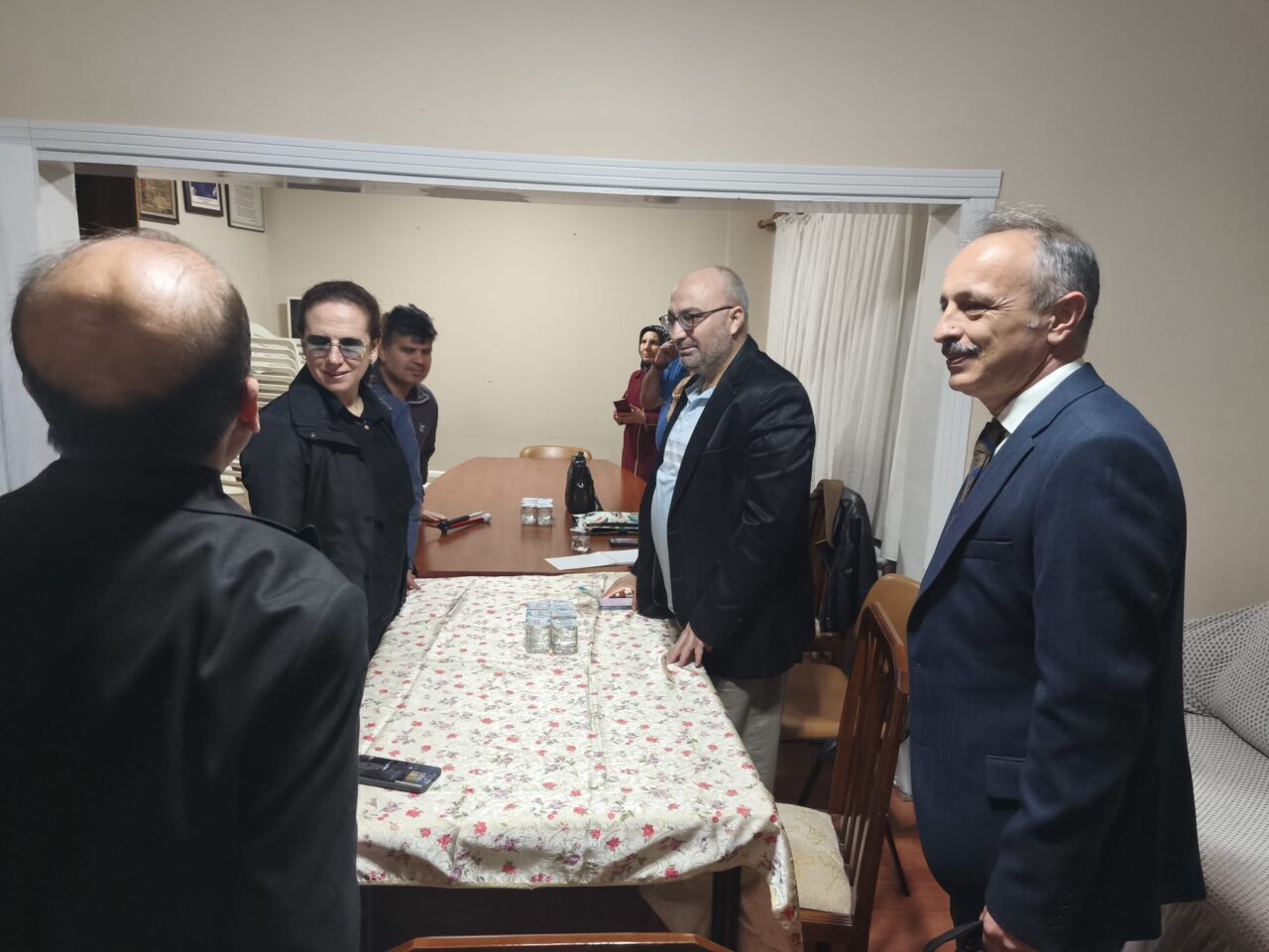 AFYONKARAHİSAR (AA) – Afyonkarahisar'da Halk Eğitim Merkezi ve Akşam Sanat