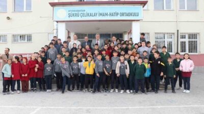 Afyonkarahisar’da öğrenci ve öğretmenlerin katılımıyla ‘Hedef YKS ve LGS’ proje