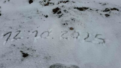 Afyonkarahisar’da mevsimin ilk karı yaklaşık 2 bin 300 rakımlı Yellibel