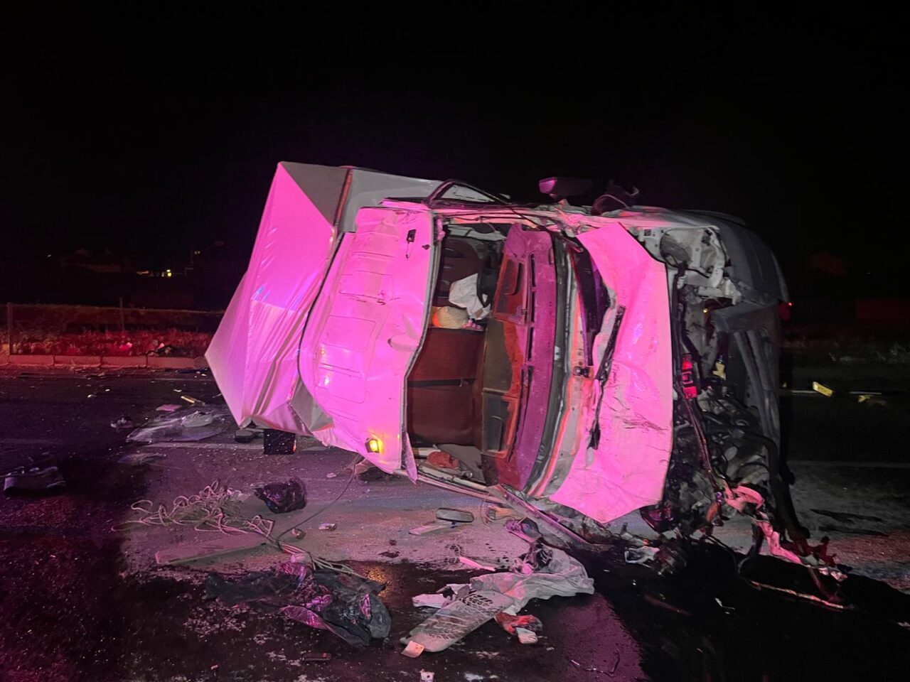 AFYONKARAHİSAR (AA) – Afyonkarahisar’ın Emirdağ ve Çay ilçelerindeki trafik kazalarında