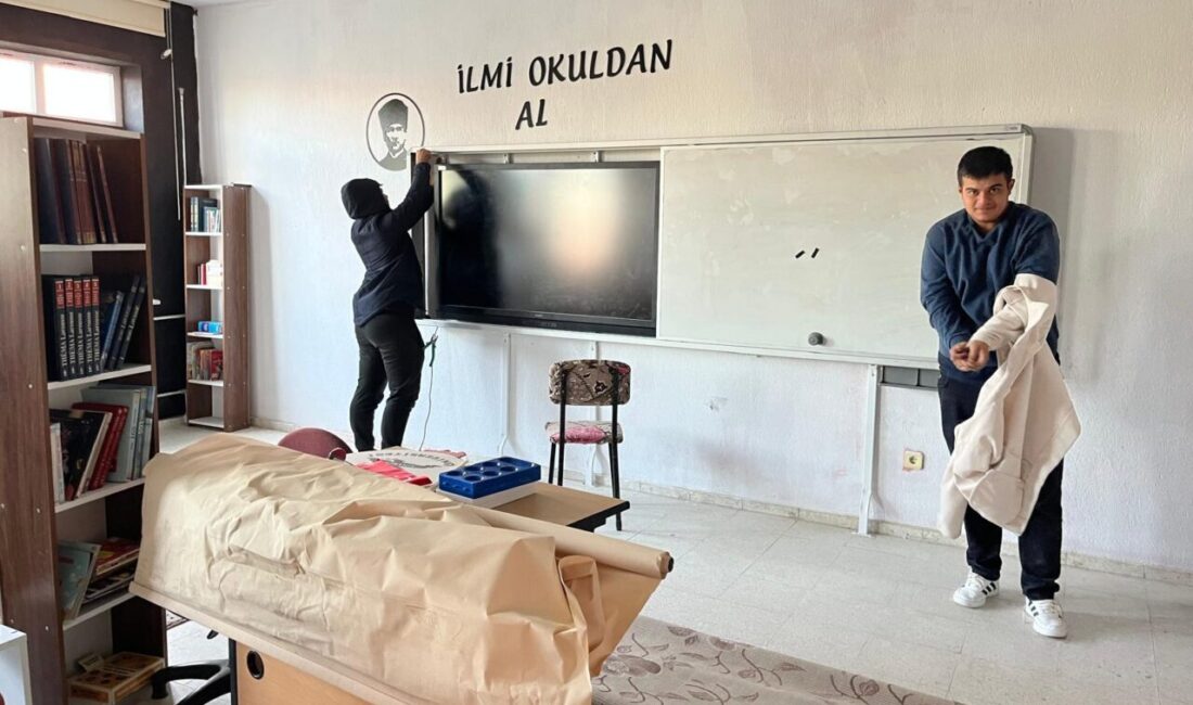 AFYONKARAHİSAR (AA) – Afyonkarahisar'ın Sandıklı ilçesinde yemekhane ve kantinlerde denetim