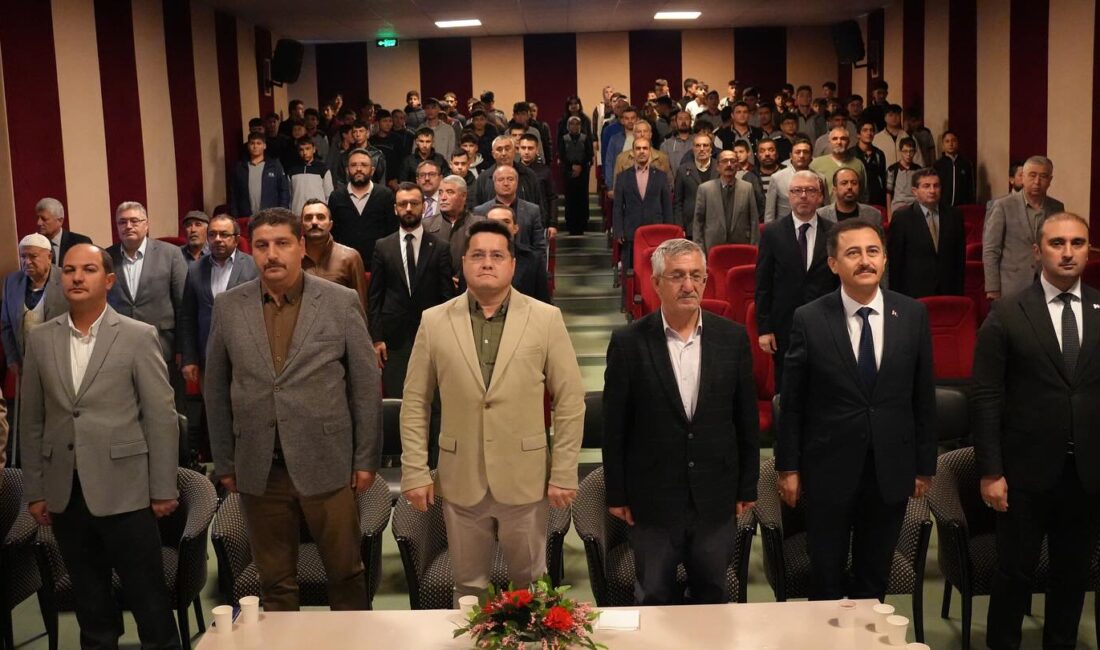 Programda konuşan Başkan Aynacı, ahiliğin dayanışma, dürüstlük ve meslek ahlakı