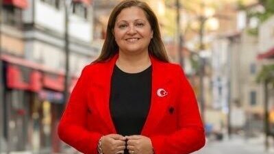 AK Parti’ye geçeceği söylenilen Afyonkarahisar’ın CHP’li Belediye Başkanı Burcu Köksal,