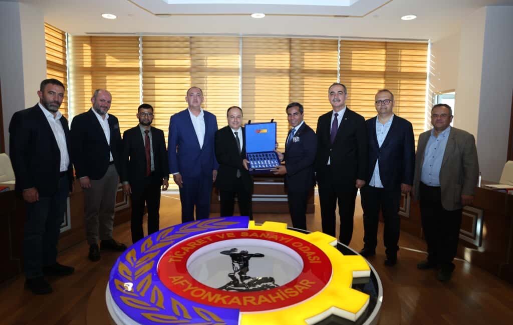 Ziyarette ATSO Yönetim Kurulu Başkanı Hüsnü Serteser, Meclis Başkanı Mustafa