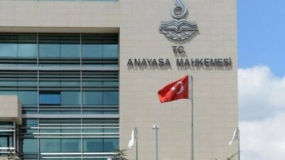 Anayasa Mahkemesi (AYM), teknik altyapısı bulunmayan geliştirme alanlarına yapı ruhsatı