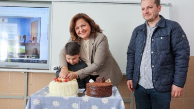 Belediye Başkanı Burcu Köksal, Kocatepe İlkokulu’nda 2. sınıf öğrencisi Muhammed