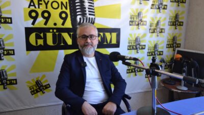 Beğeç, matematiğin bir düşünme biçimi olduğunu ve temelinde sebep-sonuç ilişkisi