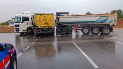 Kaza, Bilecik-Yenişehir-Bursa kara yolu Beyce Köyü Kavşağı’nda meydana geldi. Bilecik’ten