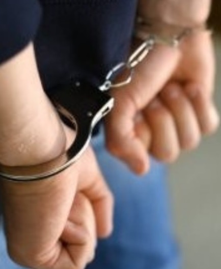 Edinilen bilgilere göre, hakkında uyuşturucu veya uyarıcı madde ticareti yapma