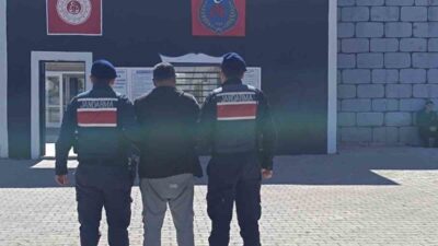 Afyonkarahisar’da çeşitli suçlardan 26 yıl hapis cezası ile aranan 32