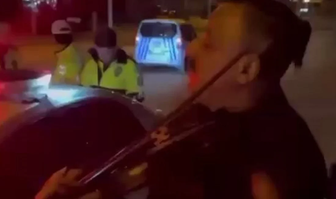 Karabük’ün Yeşil Mahalle Atatürk Bulvarı üzerinde gece saatlerinde gerçekleştirilen trafik