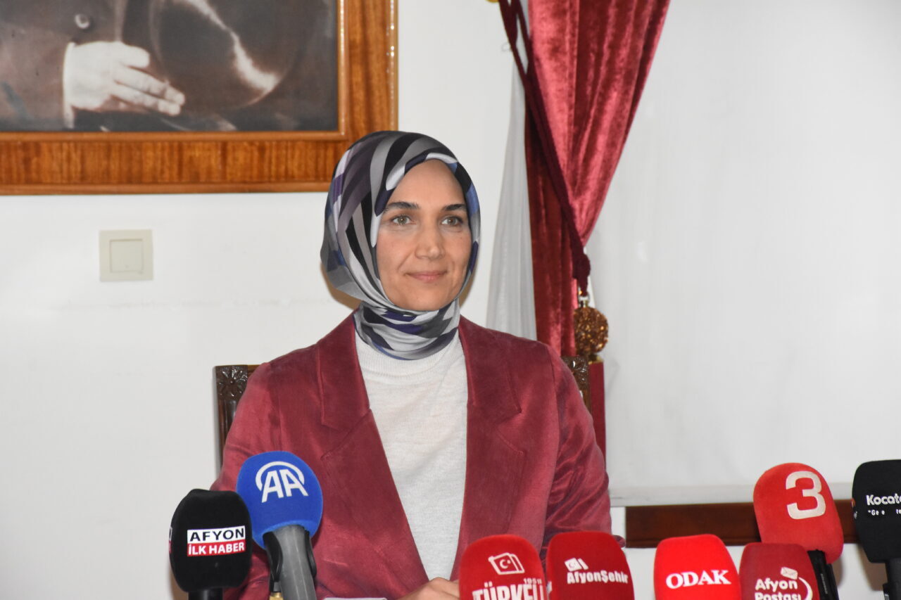 - Afyonkarahisar Valisi Kübra Güran Yiğitbaşı:
- "Söz konusu süreç, adli