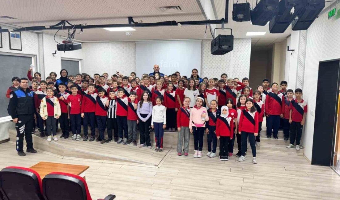 Gerçekleştirilen etkinlikle ilgili Afyonkarahisar İl Emniyet Müdürlüğünden yapılan açıklamada, “İl