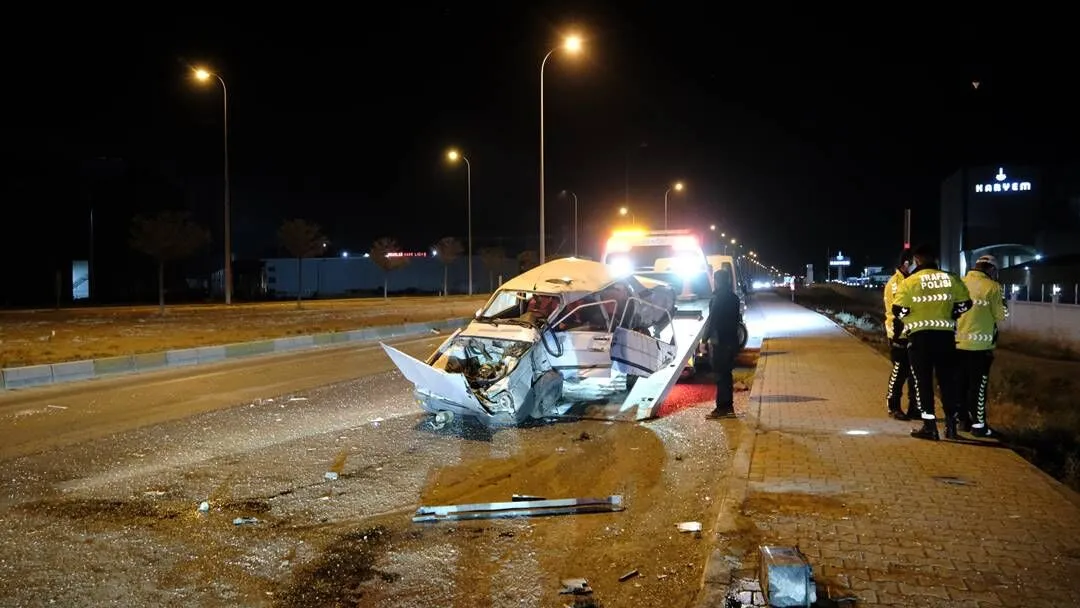 Kaza, Karapınar-Ereğli Kara Yolu İmğazi Kavşağı’nda meydana geldi. Edinilen bilgilere