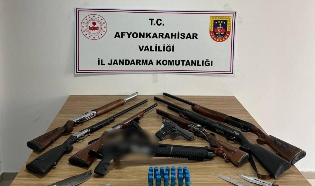 Afyonkarahisar’da jandarma tarafından düğünlerde havaya ateş açan şahıslara yönelik gerçekleştirilen