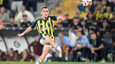 Galatasaray Başkanı Dursun Özbek, kadın basketbol takımı için düzenlenen sponsorluk