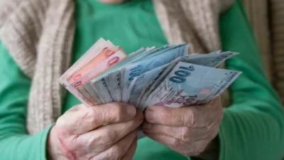 Bankalar arasındaki rekabet, emeklilerin maaş promosyonlarını artırdı. Bazı bankalar, maaş