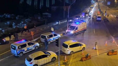 Bartın girişinde, Bartın-Zonguldak karayolu Pelenkoğlu Üstgeçit yakınlarında uygulama yapan İl