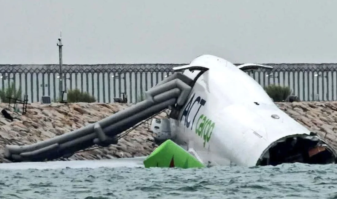 Çin’in Hong Kong özel idari bölgesinde korkutan bir havacılık kazası