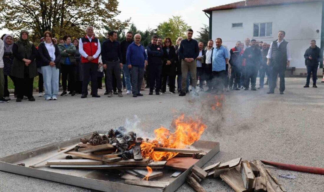 Afyonkarahisar İl Tarım ve Orman Müdürlüğünde yangın ve tahliye tatbikatı