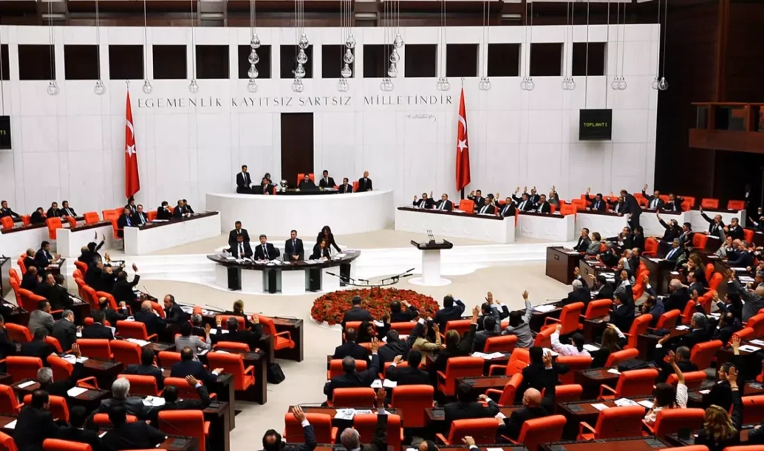 Tezkerede, Gazze’nin uzun süredir abluka altında bulunduğu, insani yardımın ulaşmasının