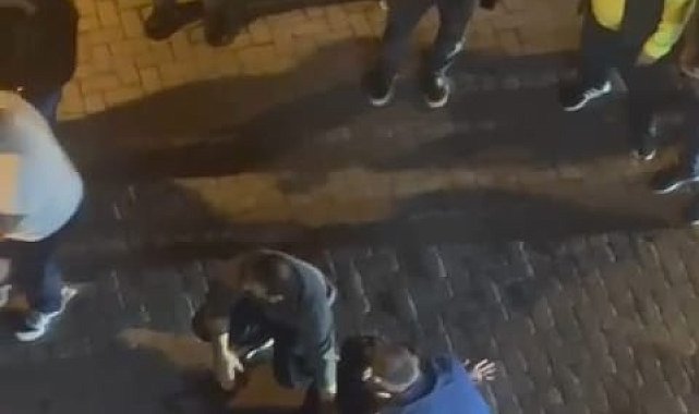 İstanbul’un Zeytinburnu ilçesi Telsiz Mahallesi’nde akşam saatlerinde çıkan tartışma kısa
