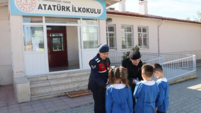 Çalışma kapsamında 37 vatandaşa “Kadına El Kalkamaz” temasıyla KADES uygulaması