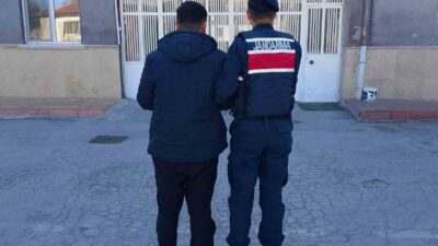 Afyonkarahisar’da 16 yıl hapis cezasıyla aranan şahıs jandarmanın takibi sonrası