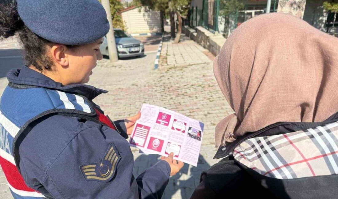 Afyonkarahisar’da jandarma ekipleri tarafından belde ve köylerde vatandaşlara yönelik başlatılan