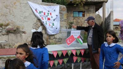 Afyonkarahisar’ın Şuhut ilçesine bağlı Aydın Köyü İlkokulu’nda, Milli Eğitim Bakanlığı’nın