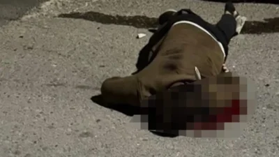 Sokak ortasında bıçaklı saldırıya uğrayan 32 yaşındaki Ferit Abrak, yardım