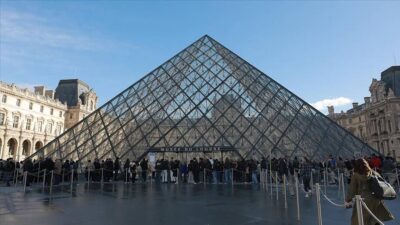 Louvre Müzesi Müdürü Laurence Des Cars, dün, Senato Kültür Komisyonunda